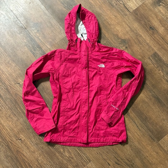 The North face hyvant 2.5L rain jacket - Picture 1 of 4